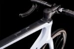 Cube Agree C:62 flashwhite´n´carbon – Bild 2